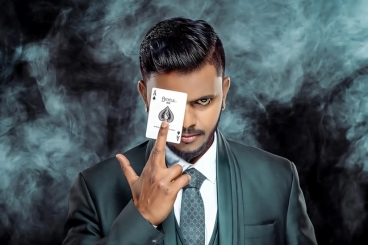hypnotist-magician